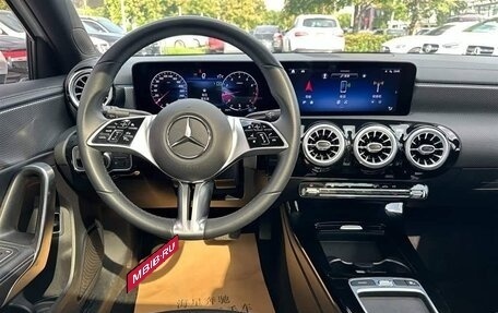 Mercedes-Benz A-Класс, 2024 год, 2 590 000 рублей, 4 фотография