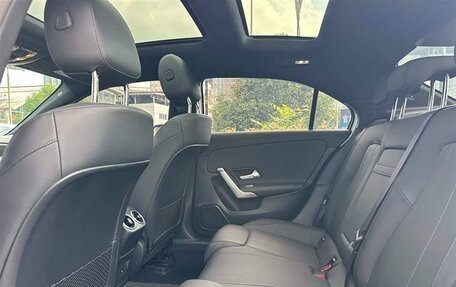 Mercedes-Benz A-Класс, 2024 год, 2 590 000 рублей, 19 фотография