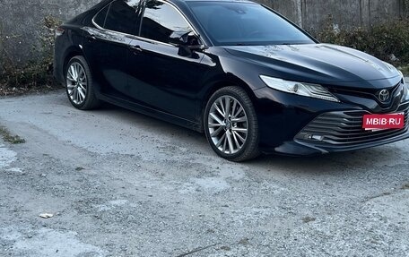 Toyota Camry, 2020 год, 3 100 000 рублей, 1 фотография
