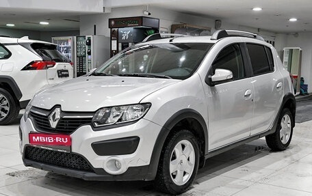 Renault Sandero II рестайлинг, 2015 год, 750 000 рублей, 1 фотография