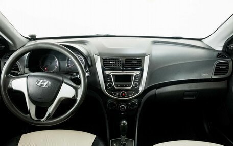Hyundai Solaris II рестайлинг, 2012 год, 817 000 рублей, 7 фотография