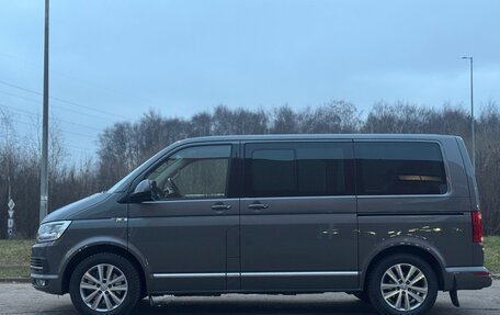Volkswagen Multivan T6 рестайлинг, 2016 год, 4 990 000 рублей, 5 фотография