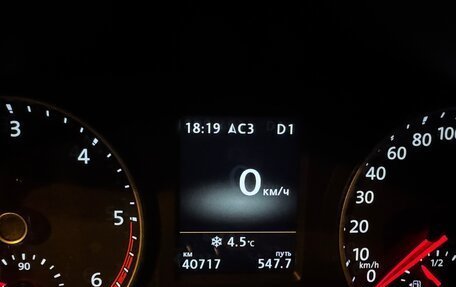 Volkswagen Multivan T6 рестайлинг, 2016 год, 4 990 000 рублей, 9 фотография