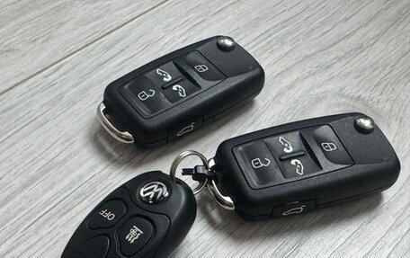 Volkswagen Multivan T6 рестайлинг, 2016 год, 4 990 000 рублей, 8 фотография