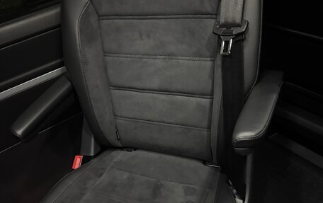 Volkswagen Multivan T6 рестайлинг, 2016 год, 4 990 000 рублей, 18 фотография