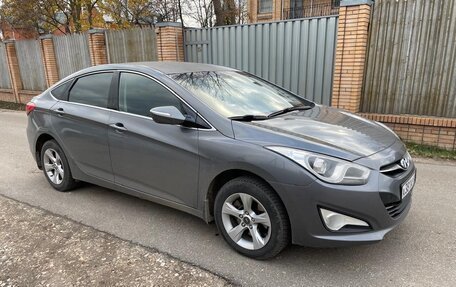 Hyundai i40 I рестайлинг, 2013 год, 999 999 рублей, 3 фотография