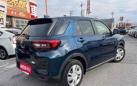 Toyota Raize I, 2021 год, 1 400 000 рублей, 9 фотография