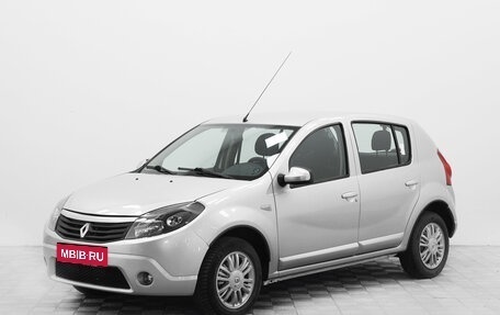 Renault Sandero I, 2013 год, 580 000 рублей, 1 фотография