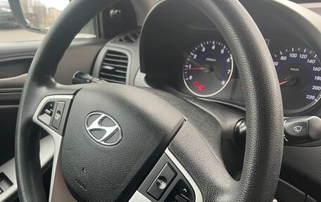 Hyundai Solaris II рестайлинг, 2016 год, 938 000 рублей, 26 фотография