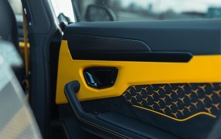 Lamborghini Urus I, 2025 год, 75 000 000 рублей, 30 фотография