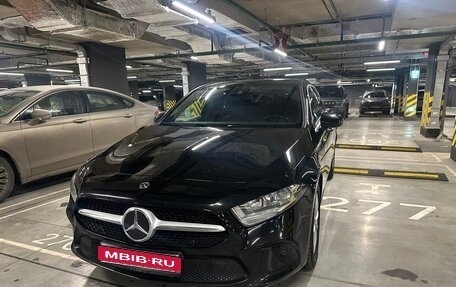 Mercedes-Benz A-Класс, 2019 год, 2 750 000 рублей, 1 фотография