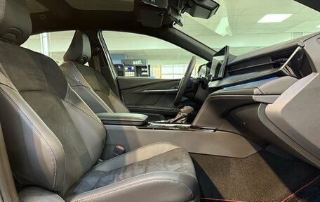 Toyota Camry, 2025 год, 4 950 000 рублей, 13 фотография