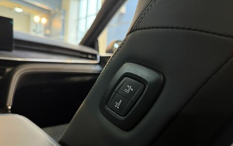 Toyota Camry, 2025 год, 4 950 000 рублей, 28 фотография