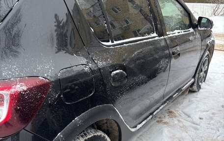 Renault Sandero II рестайлинг, 2018 год, 1 000 000 рублей, 5 фотография