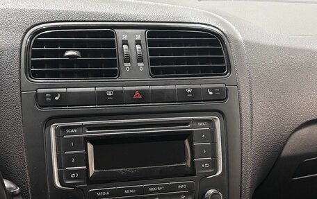 Volkswagen Polo VI (EU Market), 2015 год, 990 000 рублей, 16 фотография