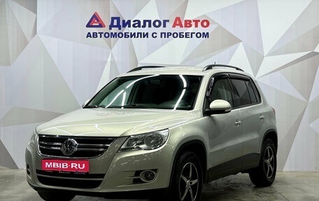 Volkswagen Tiguan I, 2011 год, 950 000 рублей, 1 фотография