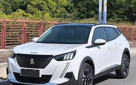 Peugeot 2008 II, 2023 год, 1 270 000 рублей, 1 фотография