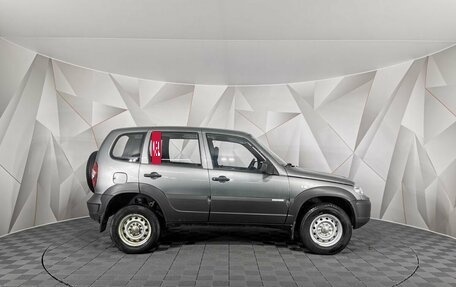 Chevrolet Niva I рестайлинг, 2011 год, 565 000 рублей, 6 фотография