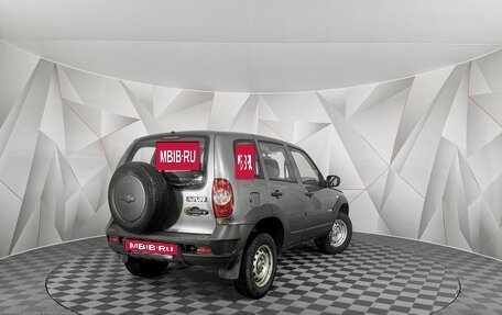 Chevrolet Niva I рестайлинг, 2011 год, 565 000 рублей, 2 фотография