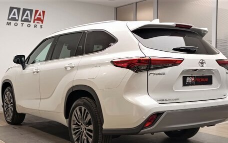 Toyota Highlander, 2025 год, 5 990 000 рублей, 4 фотография