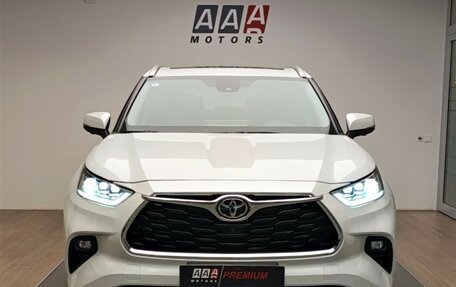 Toyota Highlander, 2025 год, 5 990 000 рублей, 2 фотография