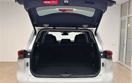 Toyota Highlander, 2025 год, 5 990 000 рублей, 13 фотография