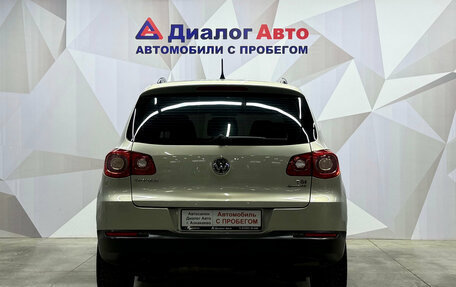 Volkswagen Tiguan I, 2011 год, 950 000 рублей, 5 фотография
