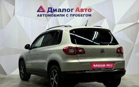 Volkswagen Tiguan I, 2011 год, 950 000 рублей, 4 фотография
