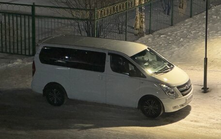 Hyundai Grand Starex Grand Starex I рестайлинг 2, 2010 год, 1 280 000 рублей, 5 фотография