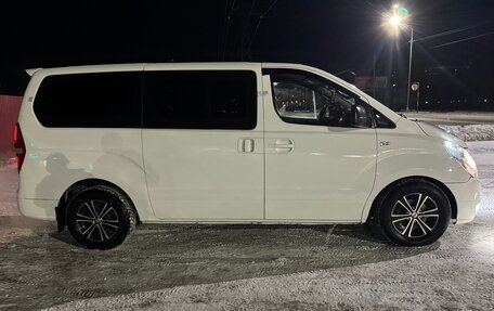 Hyundai Grand Starex Grand Starex I рестайлинг 2, 2010 год, 1 280 000 рублей, 11 фотография