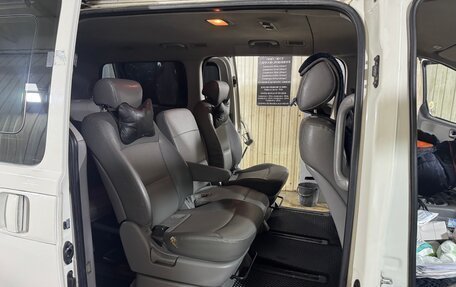 Hyundai Grand Starex Grand Starex I рестайлинг 2, 2010 год, 1 280 000 рублей, 19 фотография