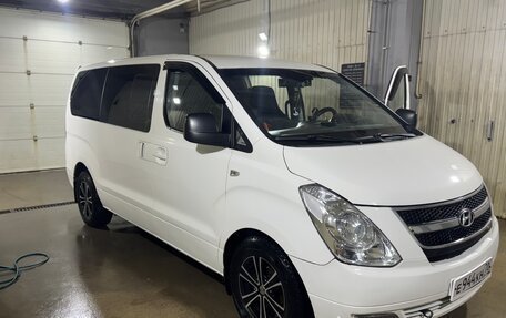 Hyundai Grand Starex Grand Starex I рестайлинг 2, 2010 год, 1 280 000 рублей, 18 фотография