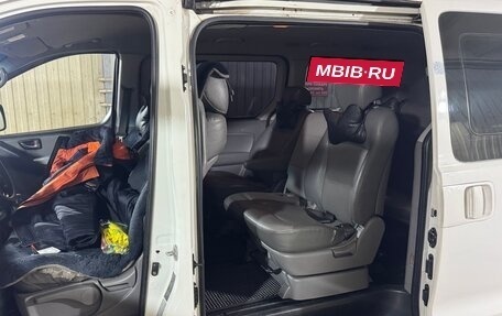 Hyundai Grand Starex Grand Starex I рестайлинг 2, 2010 год, 1 280 000 рублей, 16 фотография