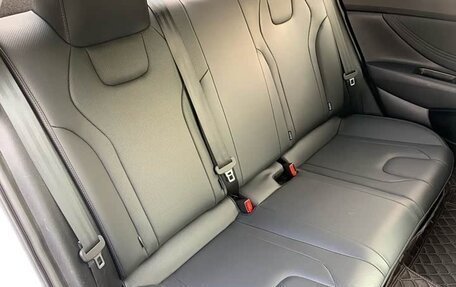 Hyundai Elantra, 2022 год, 2 125 000 рублей, 4 фотография