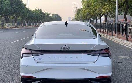 Hyundai Elantra, 2022 год, 2 125 000 рублей, 9 фотография