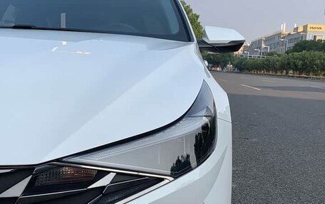 Hyundai Elantra, 2022 год, 2 125 000 рублей, 10 фотография