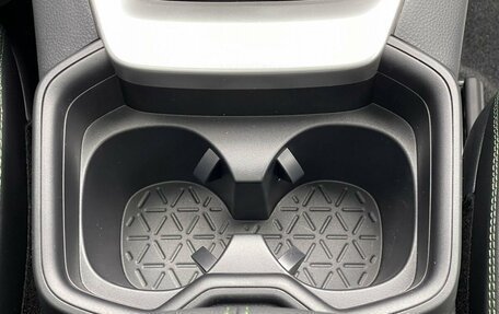 Toyota RAV4, 2025 год, 4 397 000 рублей, 16 фотография