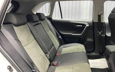 Toyota RAV4, 2025 год, 4 397 000 рублей, 23 фотография