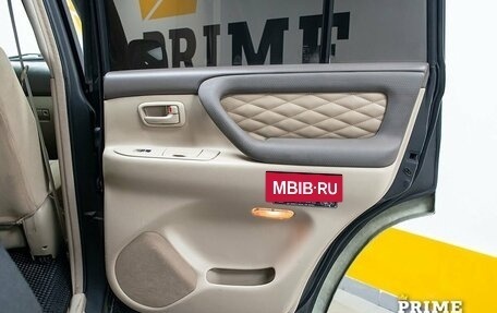 Toyota Land Cruiser 100 рестайлинг 2, 2007 год, 1 699 000 рублей, 17 фотография