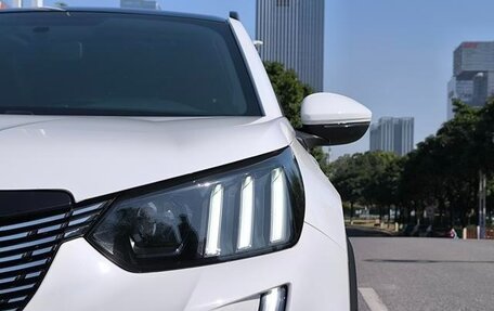 Peugeot 2008 II, 2023 год, 1 270 000 рублей, 3 фотография