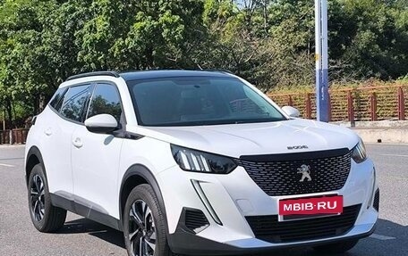 Peugeot 2008 II, 2023 год, 1 270 000 рублей, 4 фотография