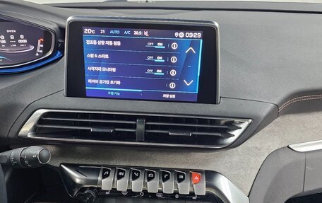 Peugeot 3008 II, 2022 год, 2 195 000 рублей, 13 фотография