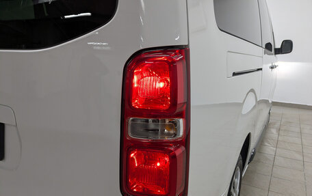 Opel Zafira Life I, 2021 год, 4 145 000 рублей, 29 фотография