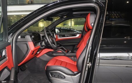 Porsche Cayenne III, 2025 год, 16 065 000 рублей, 17 фотография