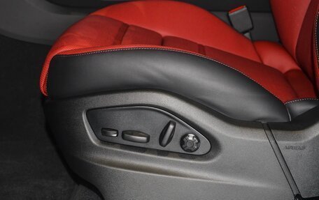 Porsche Cayenne III, 2025 год, 16 065 000 рублей, 18 фотография