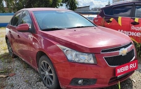 Chevrolet Cruze II, 2010 год, 446 500 рублей, 3 фотография