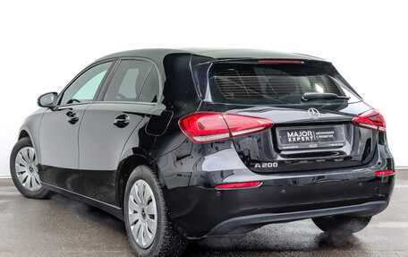 Mercedes-Benz A-Класс, 2018 год, 2 500 000 рублей, 7 фотография