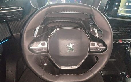 Peugeot 2008 II, 2022 год, 1 350 000 рублей, 9 фотография