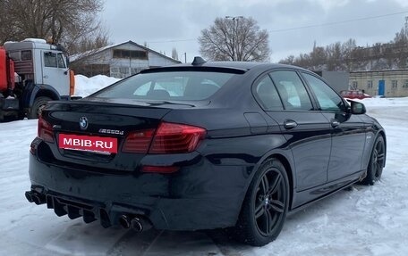 BMW 5 серия, 2013 год, 2 900 000 рублей, 3 фотография