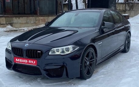 BMW 5 серия, 2013 год, 2 900 000 рублей, 2 фотография